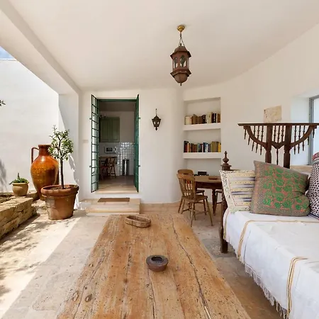 Trullo Il Karrubo * Ostuni