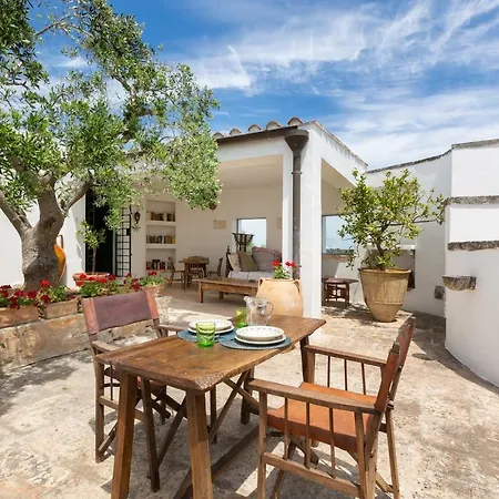 Trullo Il Karrubo *