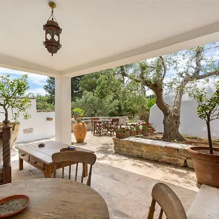 Trullo Il Karrubo Villa *